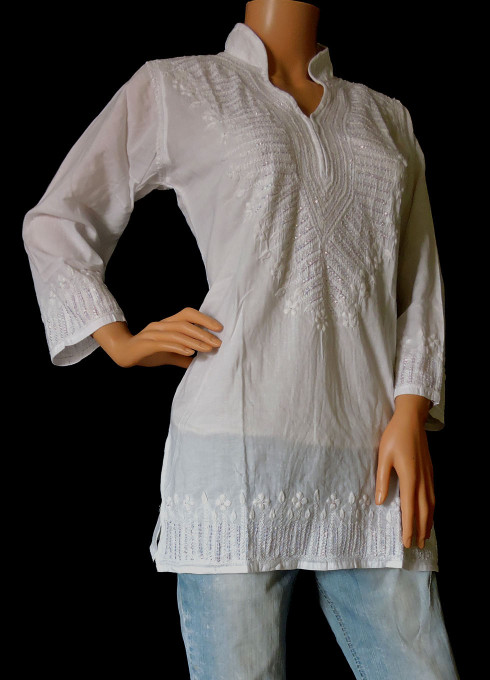 ISHIEQA's White Embellished Cotton Short Top - SF0301B