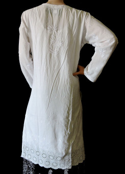 ISHIEQA's White Cotton Chikankari Kurti - SF0101C
